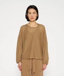 balloon sleeve blouse