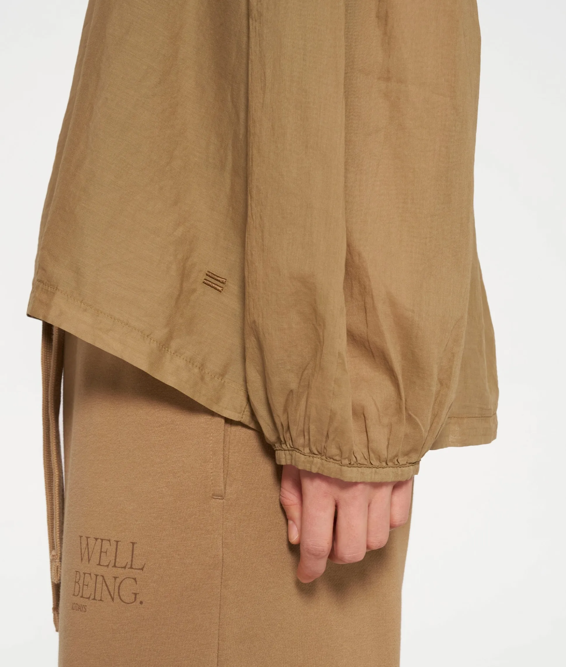 balloon sleeve blouse