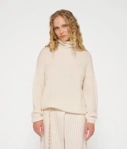 coll sweater soft knit
