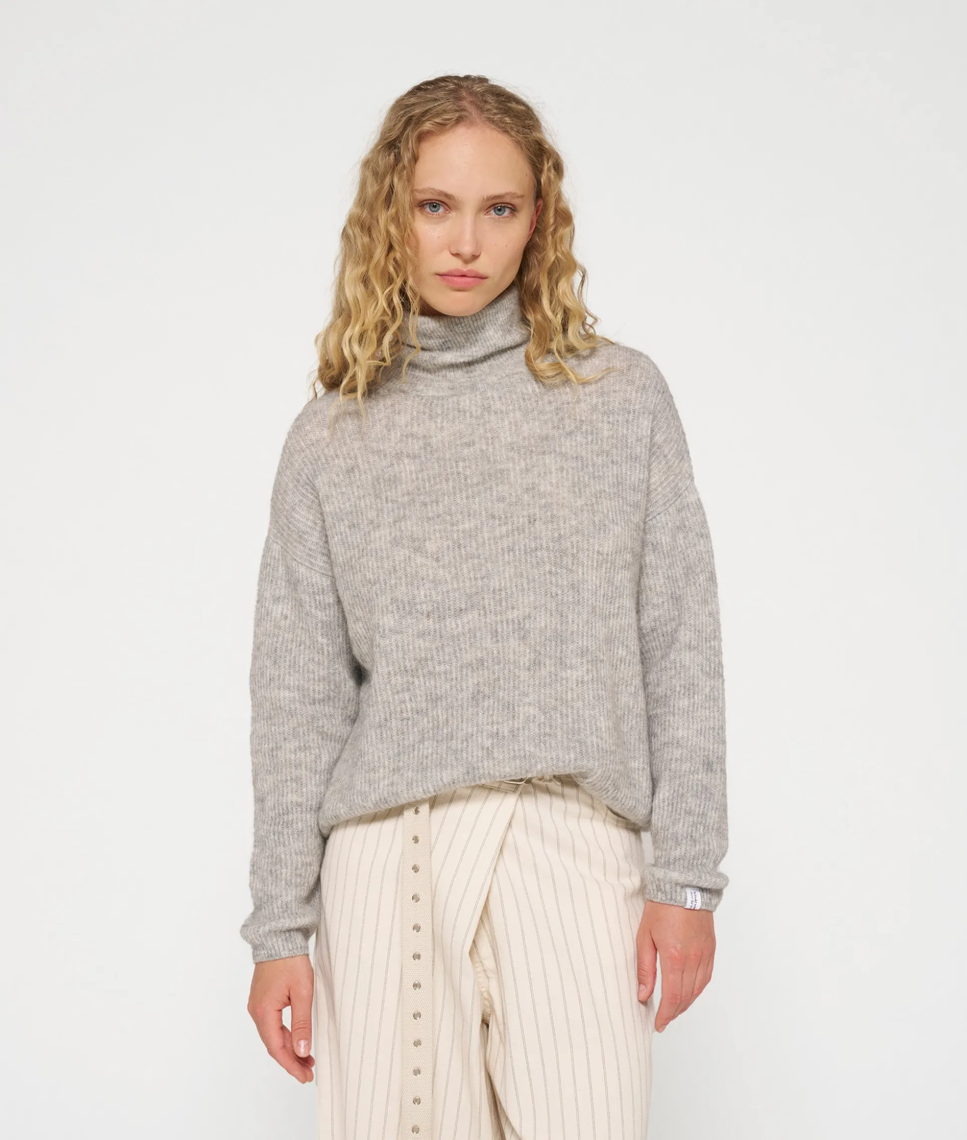 coll sweater soft knit