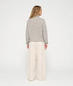 coll sweater soft knit