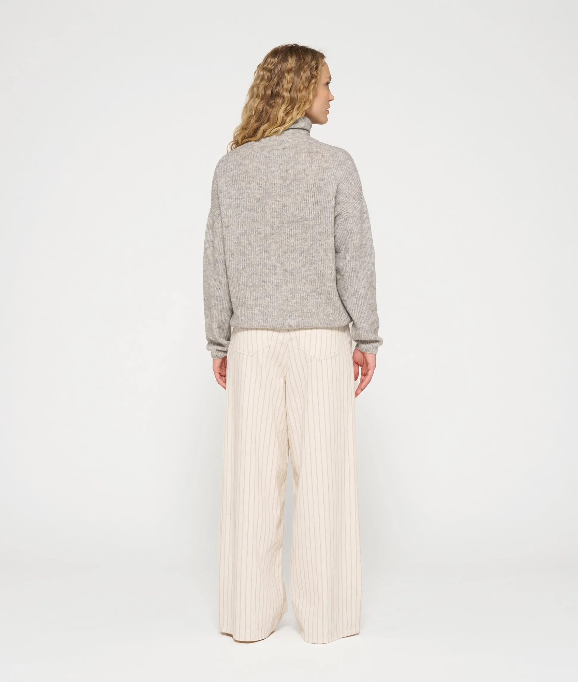 coll sweater soft knit