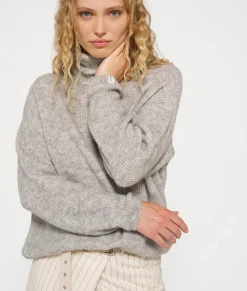 coll sweater soft knit