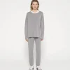 cropped jogger scuba