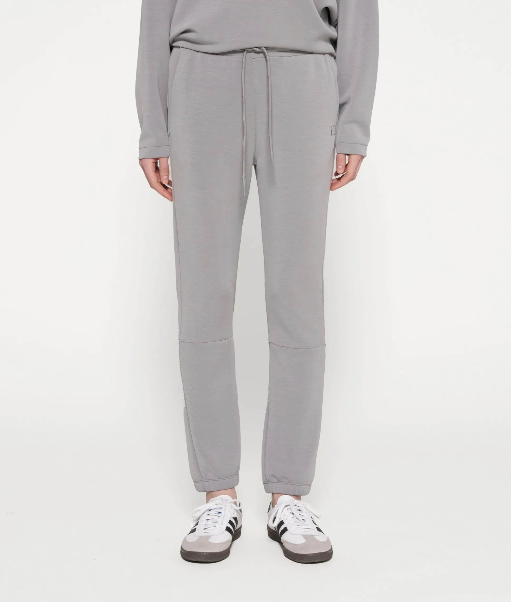 cropped jogger scuba