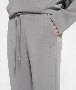 cropped jogger scuba