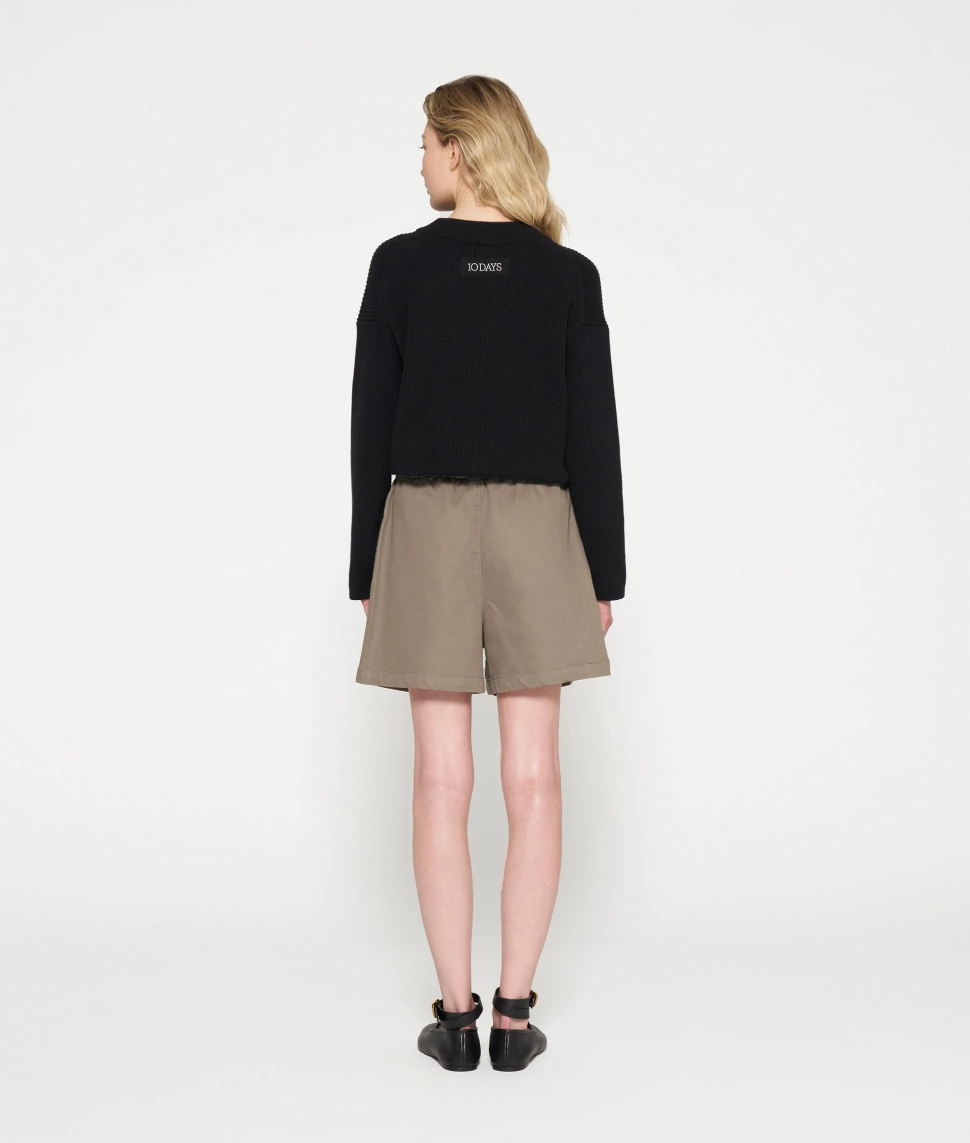 knit sweater