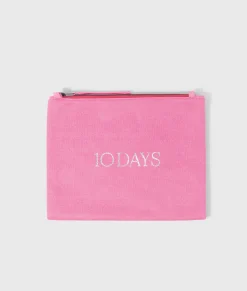 padded pouch