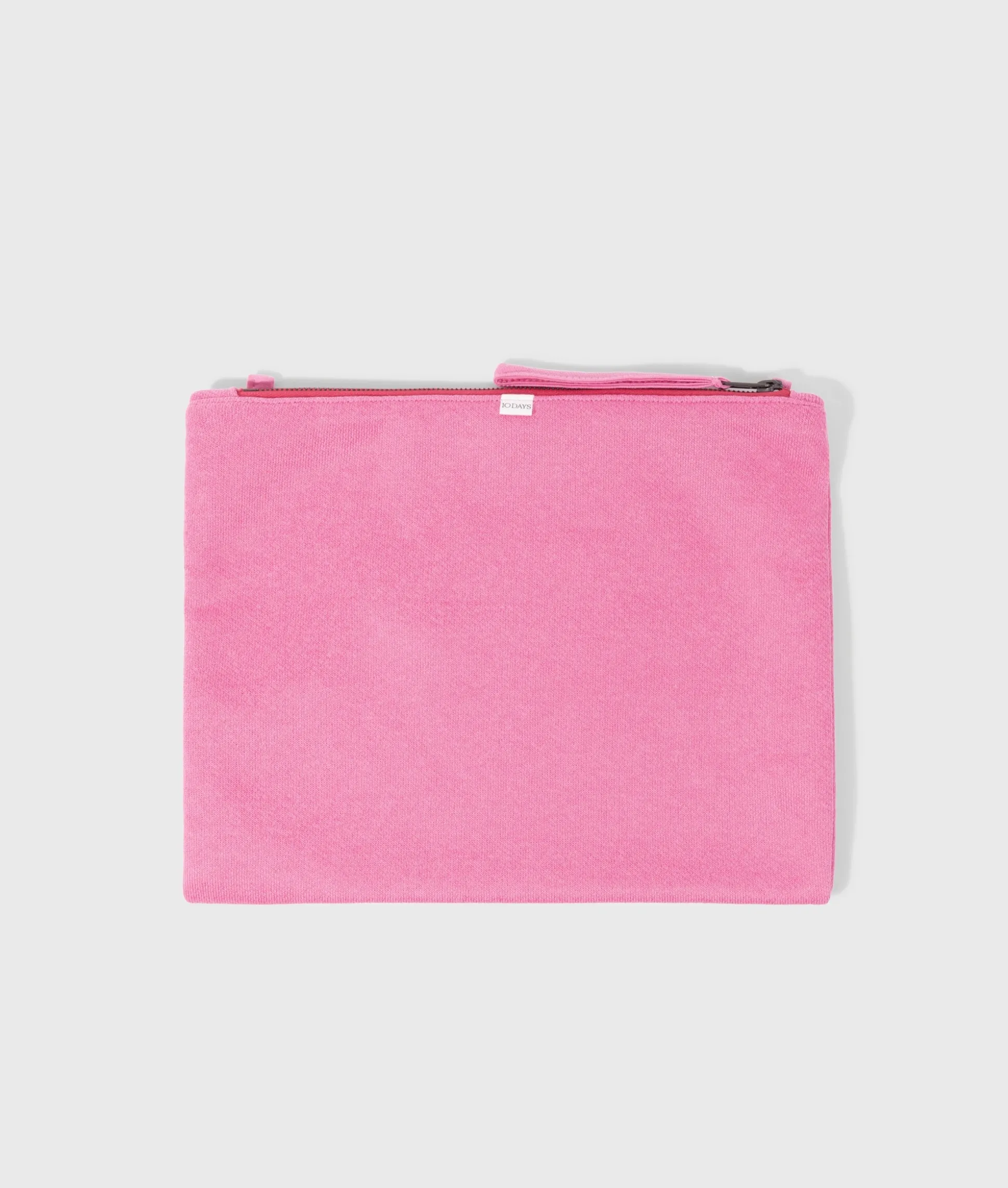 padded pouch