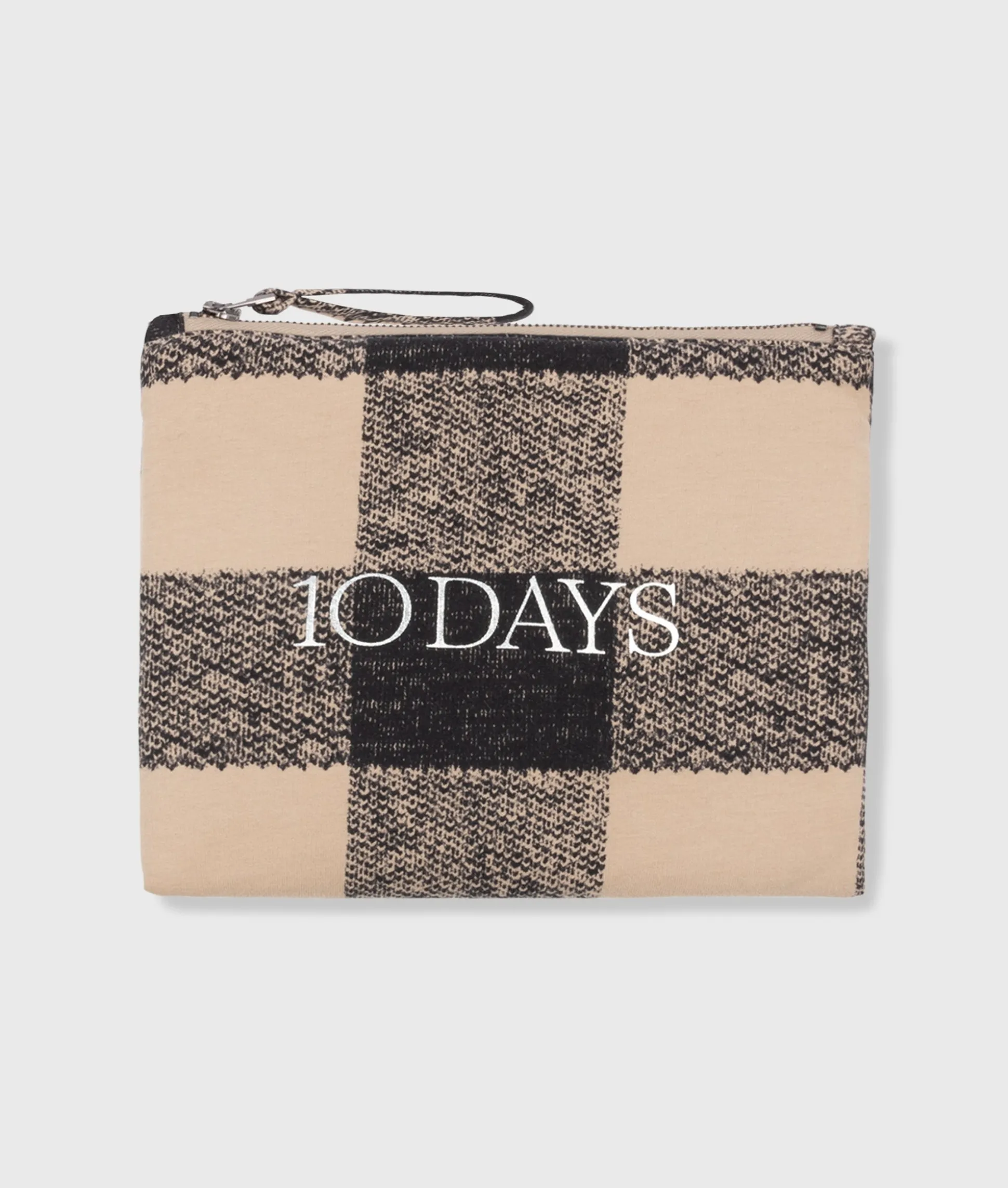 padded pouch fleece