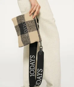 padded pouch fleece