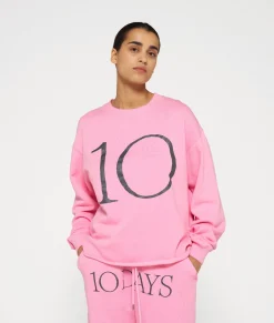 sweater logo