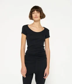 THE SLIM FIT TEE
