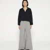 wide jogger pinstripe